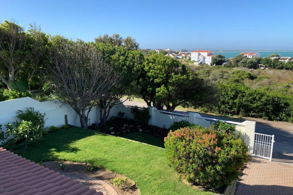Apartment Luxury With Stunning Views And Solar Power