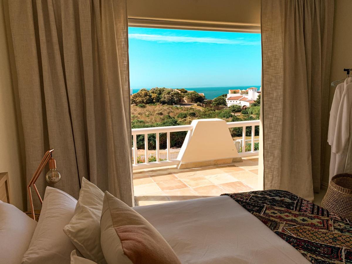 Luxury With Stunning Views And Solar Power Apartment *
